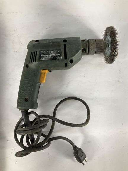 Black & Decker Quantum Angle Grinder and Brush Tool Set