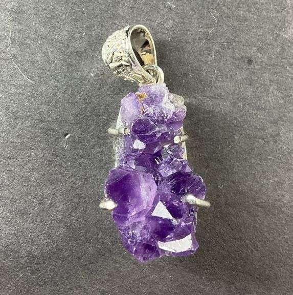 Sterling silver 33.75ct rough cut geode amethyst pendant