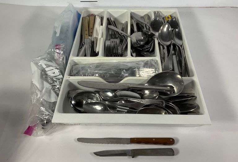 Assorted Flatware and Kitchen Knives - Hash Auctions