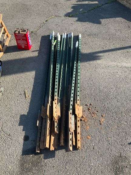 Lot of Eleven 5.5-Foot Metal T-Posts for Fencing - Hash Auctions