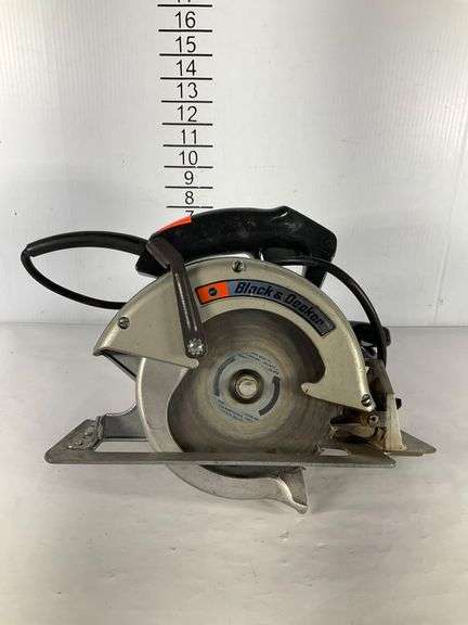 Black & Decker 975 Sawcat 6 1/2-Inch Circular Saw