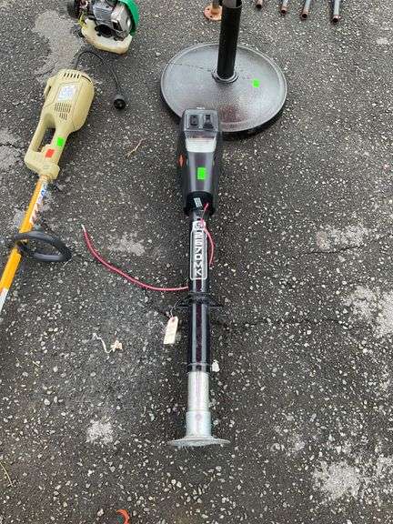 Electric Trailer Jack with 2670 MK Labeling