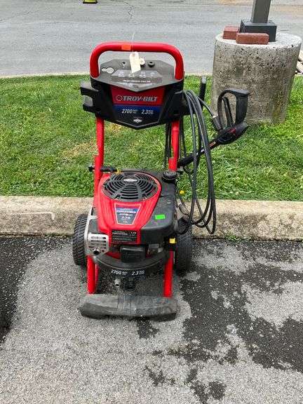 Troy-Bilt 2700 PSI 2.3 GPM Gas Pressure Washer with Briggs & Stratton Engine