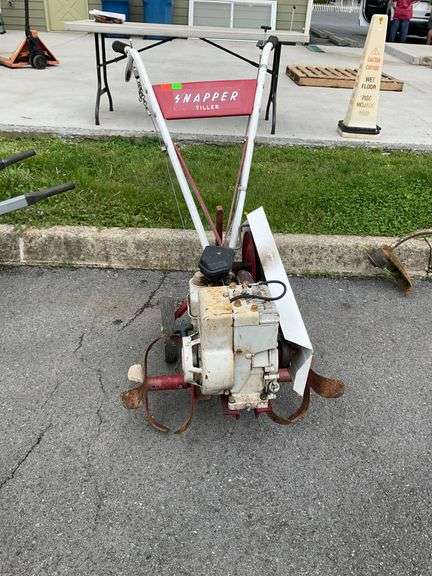 Snapper Rototiller with 3 HP Briggs & Stratton Engine