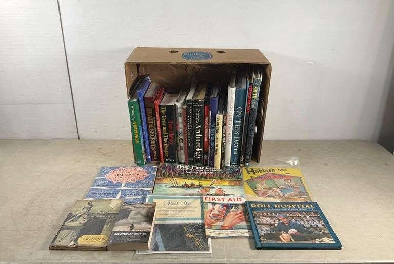 Books, Including Reference Works and Hobby Guides - Hash Auctions