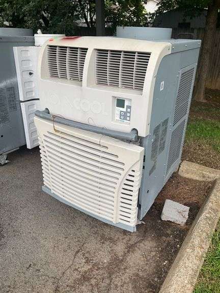 MovinCool Office Pro 36 Portable Air Conditioner for Parts or Repairs