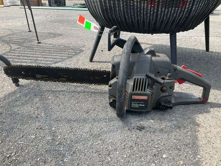 Craftsman Gasoline Chainsaw 2.4 Cu. In. 40cc Engine, 17-Inch Bar