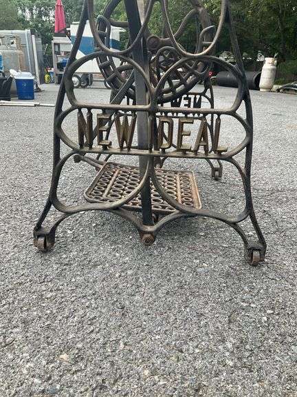 Cast Iron Sewing Machine Treadle Base with ‘New Ideal’ Branding