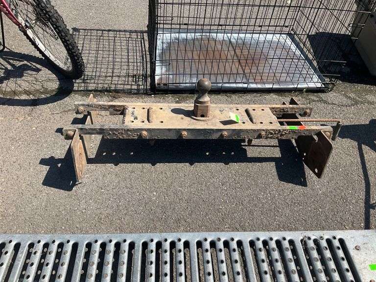 Gooseneck Hitch Frame Assembly for 2004 F-250 or F-350 Truck