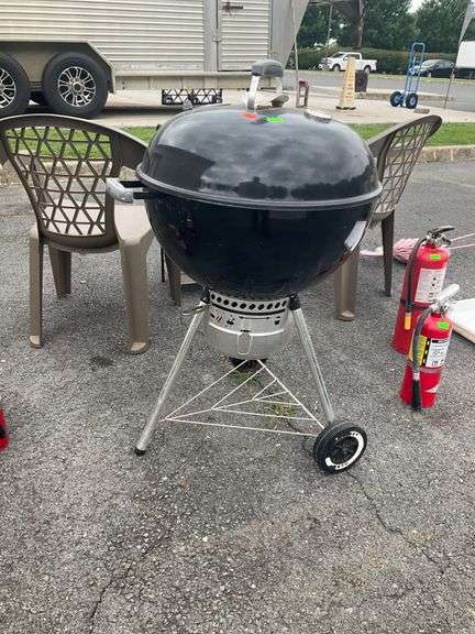 Weber Charcoal Grill, 22-Inch Diameter