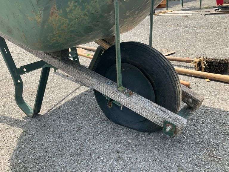 True Temper Wheelbarrow with Two Wooden Handles and Pneumatic Tire