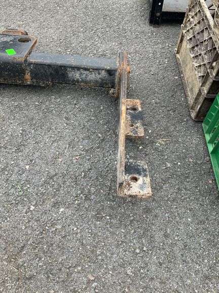 Steel Tow Hitch Bar with Brackets