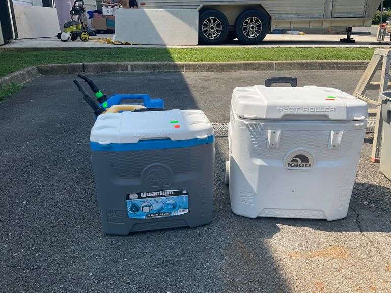 Igloo Mobile Coolers, 28qt and 52qt