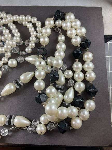 Costume Jewelry, 4 Necklaces With Pearls (Faux )Large And Small Beads