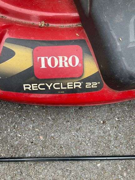 Toro Recycler 22-Inch Gas-Powered Lawn Mower for Parts or Repairs