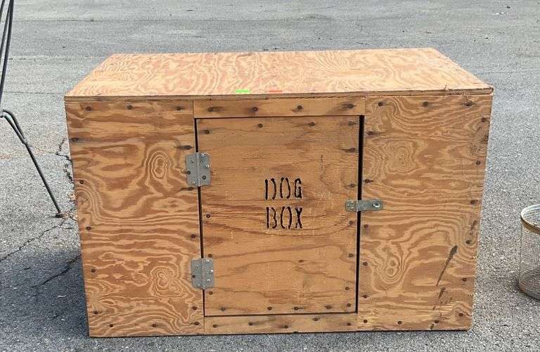Wooden Dog House With Hinged Door