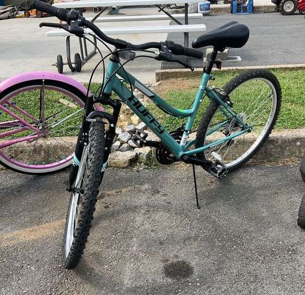Huffy Rock Creek 26-Inch Mountain Bike