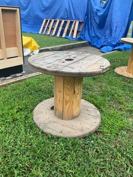 Wooden Spool With 24-Inch Height and 28-Inch Diameter
