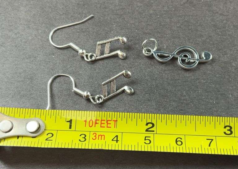 3-pc Silvertone musical note and treble clef pendant set