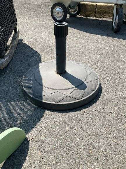 Outdoor Umbrella Base with Textured Pattern