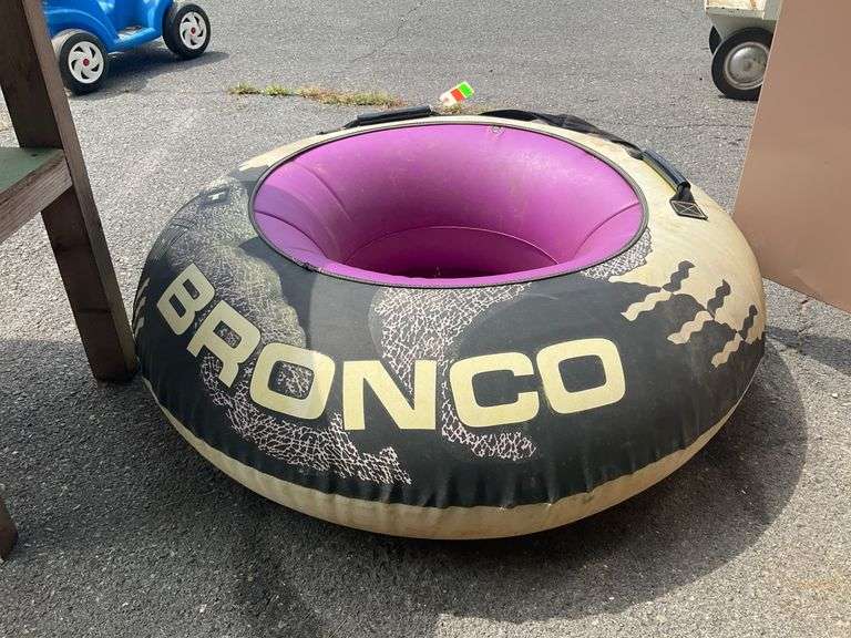 Bronco Inflatable Tube with Purple Interior and Handles