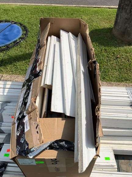 Pallet of White Trim and Molding Pieces