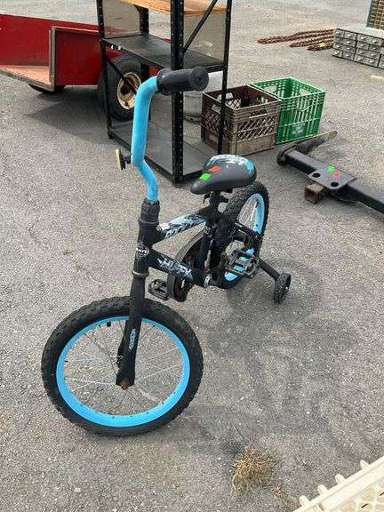 Huffy Kids Bike with Training Wheels and Decorative Graphics