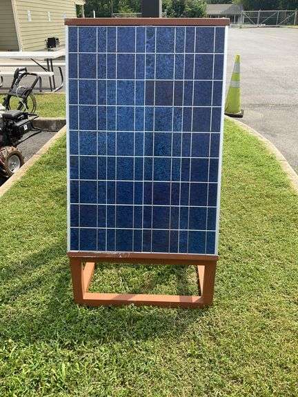Kyocera KC80 Photovoltaic Module with Stand