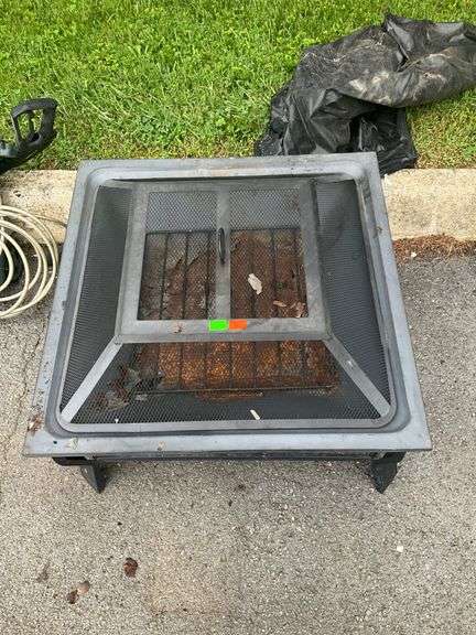 Metal Outdoor Fire Pit with Mesh Top, 26″ x 26″