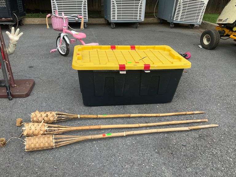 Yellow-Lidded Commander XXL Tote and Three Tiki Torches