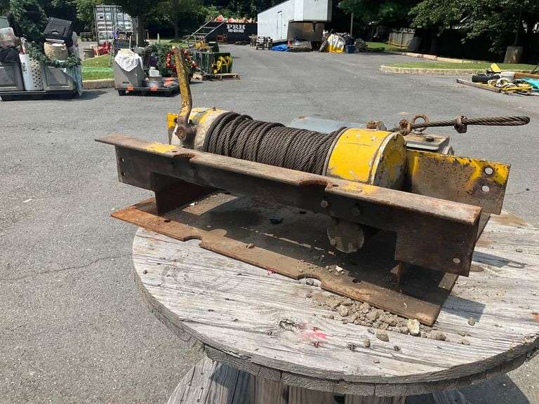 Dayton Jet Pump Motor with Ramsey Winch Assembly