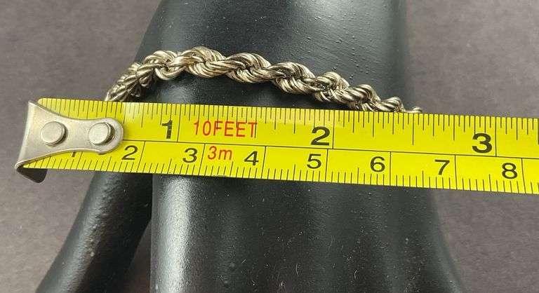 Twisted Bracelet Made In Italy 8.8 grams Sterling Silver size 8"
