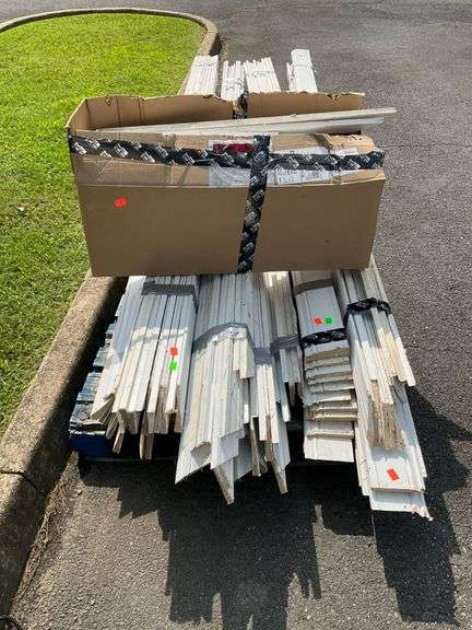 Pallet of White Trim and Molding Pieces