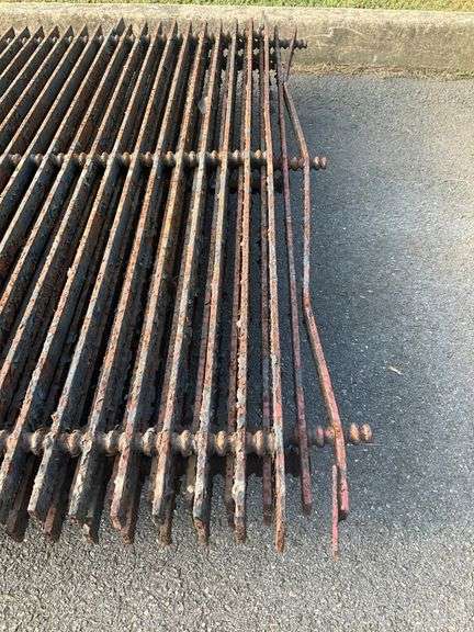 Four Steel Panels with Rod and Bar Construction