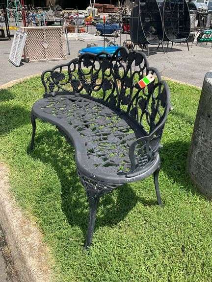 Aluminum Grapevine-Themed Garden Seat