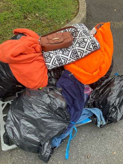 Pallet Lot Containing Mixed Textiles and Items
