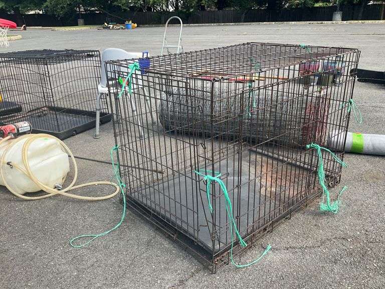 Wire Pet Cage with Plastic Liner, 42”Lx28”Wx30”H