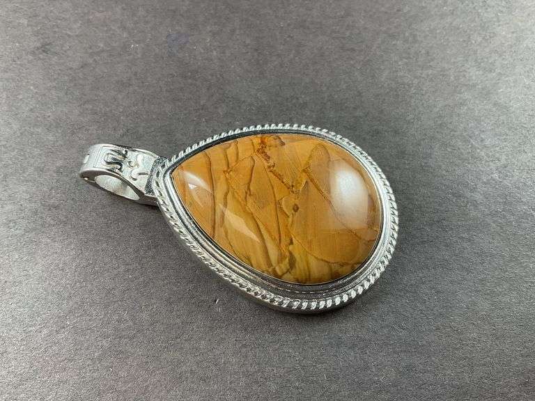 Silvertone Jasper pendant