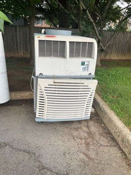 MovinCool Office Pro 36 Portable Air Conditioner for Parts or Repairs