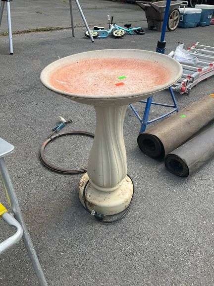 Plastic Birdbath with Electric Pump, 19” Diameter x 27” Height
