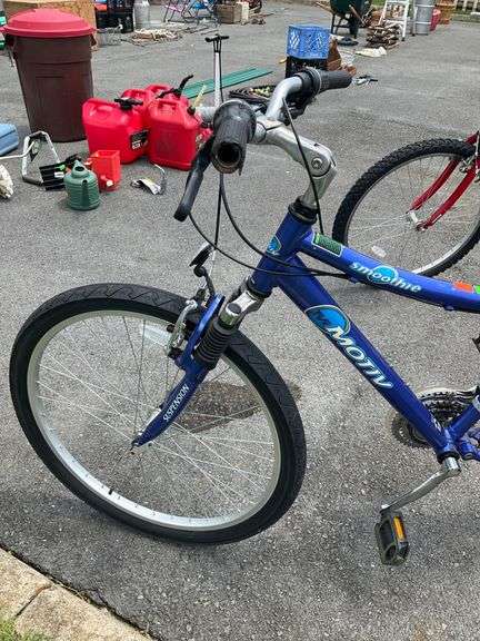 Motiv Smoothie 21-Speed Aluminum Bicycle with Shimano Components