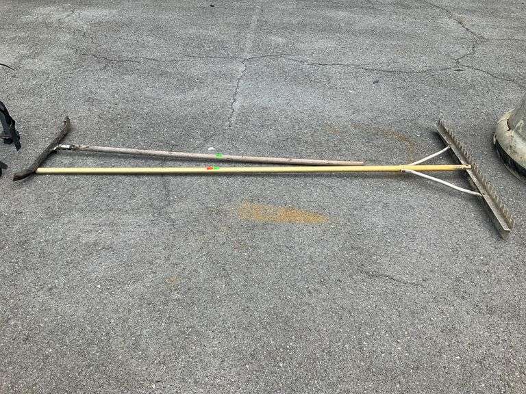 Gravel Rack and Floor Squeegee with Metal Handles