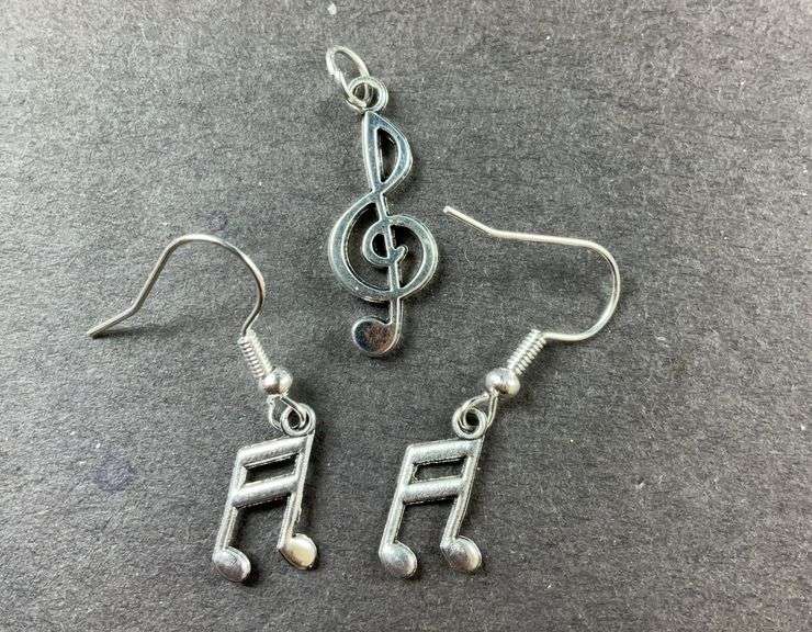 3-pc Silvertone musical note and treble clef pendant set