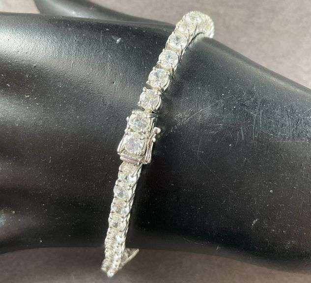 Silver CZ Bracelet 13.9 grams Sterling Silver size 8"