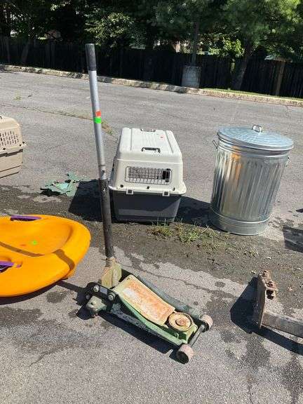 Hydraulic Floor Jack with Long Handle