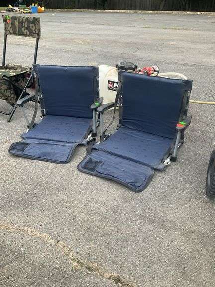 Blue Folding Stadium Seats with Armrests