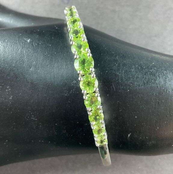 Bangle Bracelet Side Clasp With Peridot Colored Stones 12.4 grams Sterling Silver size 2 1/2"