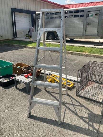 Aluminum Step Ladder, 6 ft. Height