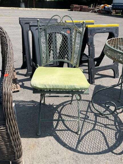 3-Piece Patio Set with Mesh Back Chairs and Round Table