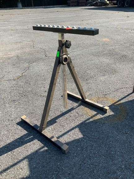 Adjustable Roller Stand with Steel Frame and Knob Adjustment